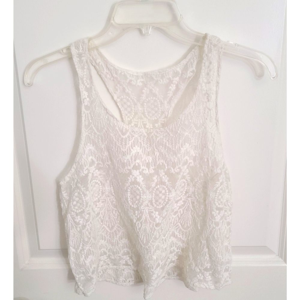 Small Lace Crop Top